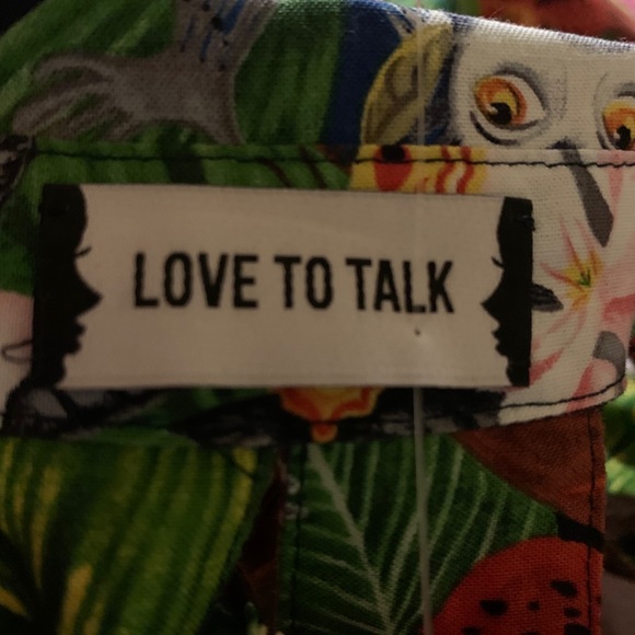 Love to Talk NYC all over print dress - Picture 10 of 12